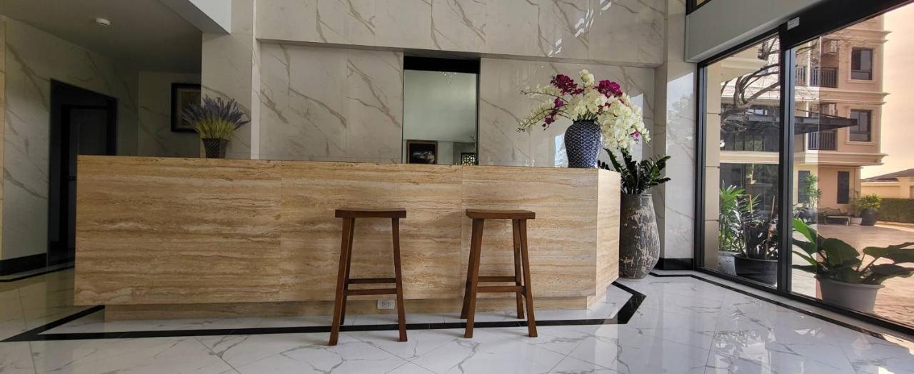 Baan Thanakul Residences Samut Prakan Exterior foto